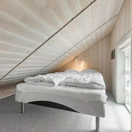 84235-ebeltoft-oreflak-63-a * Ebeltoft